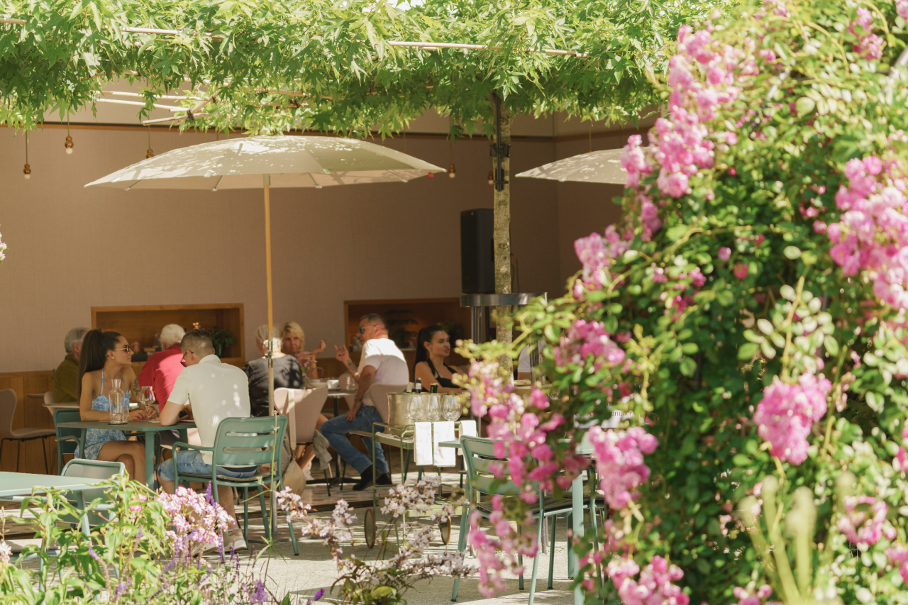 Café & Bistro - Gartenzimmer